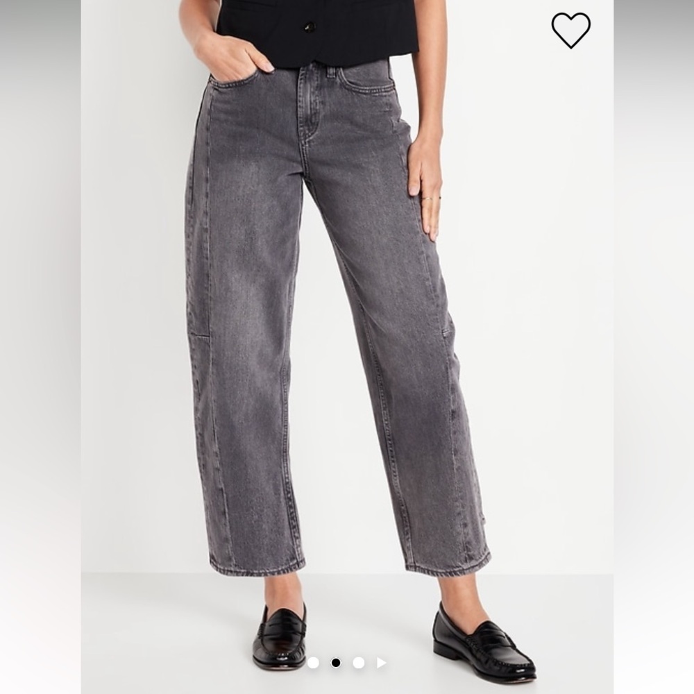 OLD NAVY BARREL JEANS
